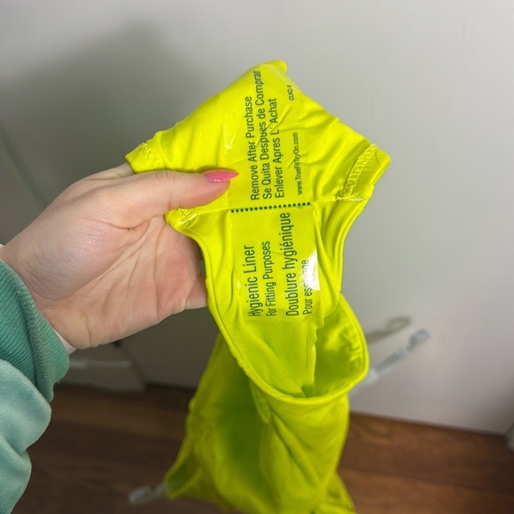 NWOT Trina Turk Sway Ruffle Plunge One Piece Swimsuit Neon Yellow Palm Tree 8 - Picture 6 of 11